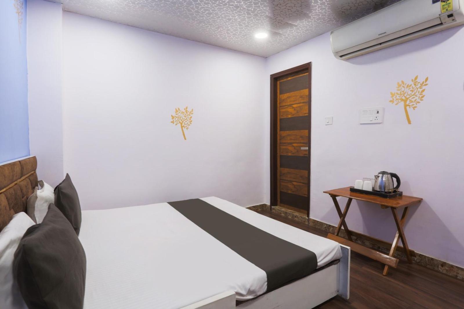 Flips With Mykonos Guest House New Delhi Exterior photo
