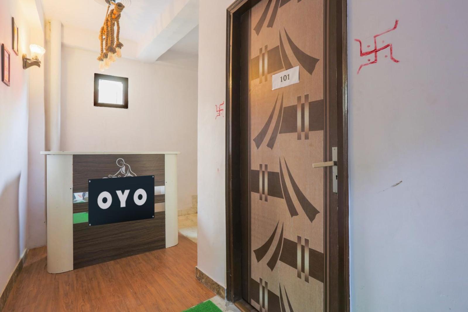 Flips With Mykonos Guest House New Delhi Exterior photo
